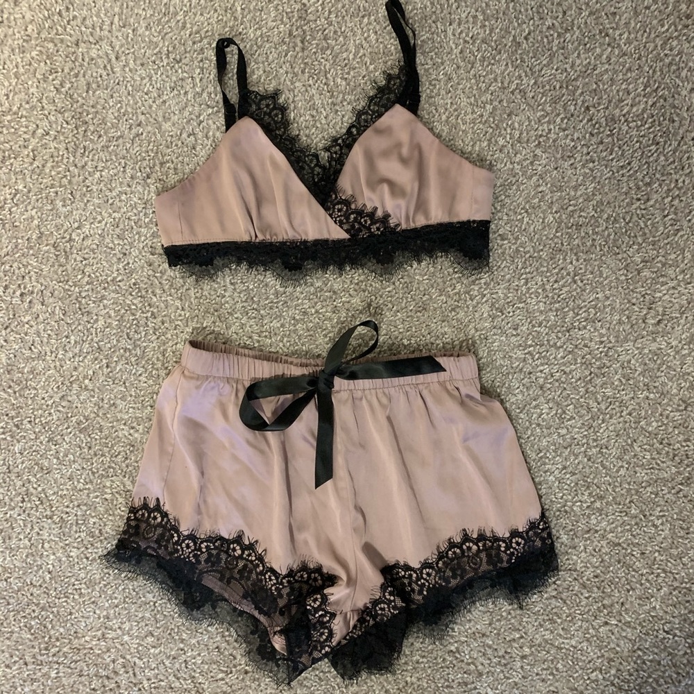 Eyelash lace pajama set